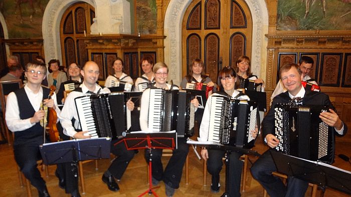Weihnachtskonzert mit Akkamerata